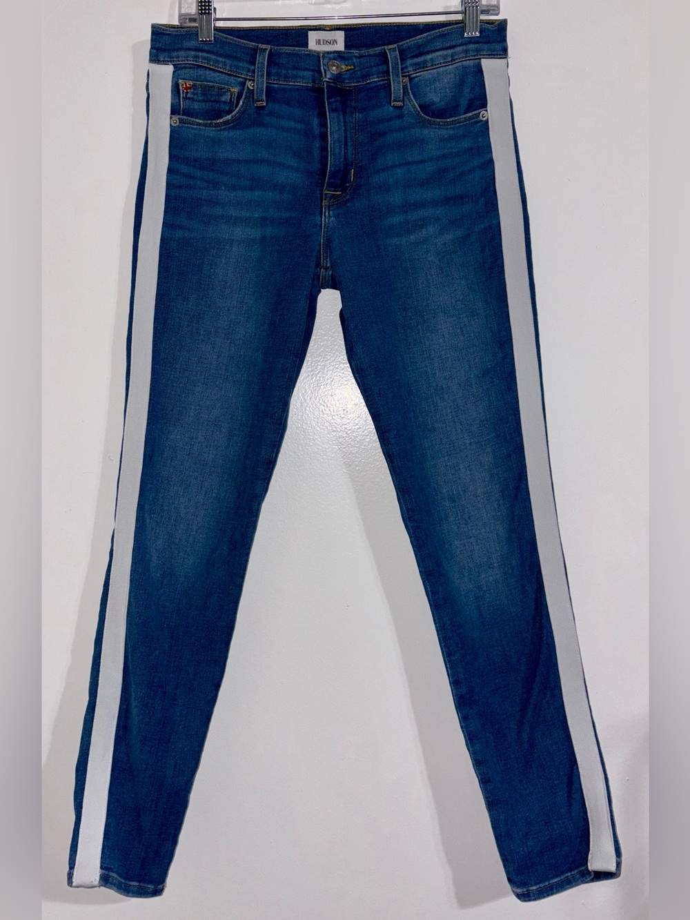 Hudson Mid rise super skinny ankle tuxedo jeans size 28